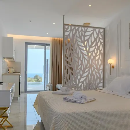 דירה Dionisos ליקסורי