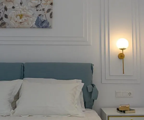 Dionisos Apartment *