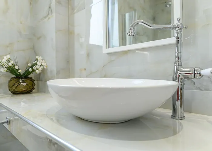 Dionisos Apartment *