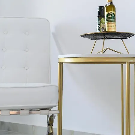 Dionisos Apartment *