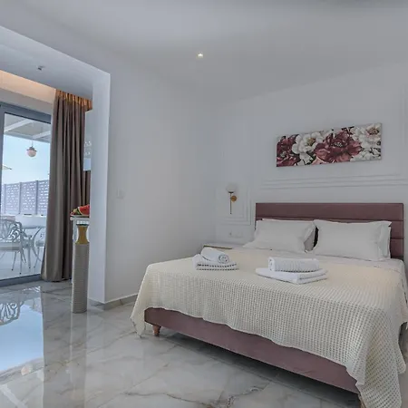 Apartment Dionisos *